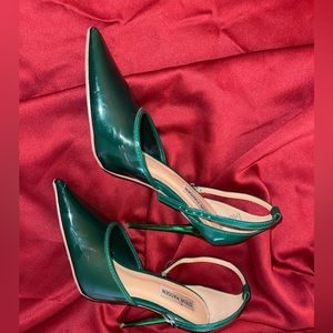 SOLD Steve Madden Emerald Pumps